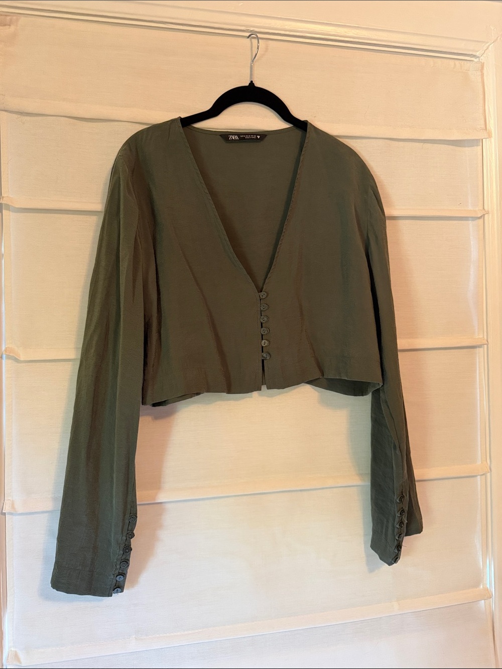 Zara Olive Green Cropped V-Neck Buttoned Blouse